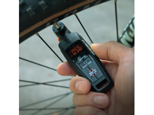 Digitální tlakoměr SKS Airchecker