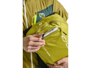 Batoh ORTOVOX Traverse Light 15L Flintstone