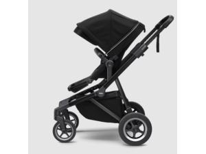 THULE Sleek Midnight Black on Black