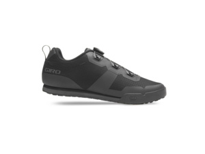 Tretry GIRO Tracker Black