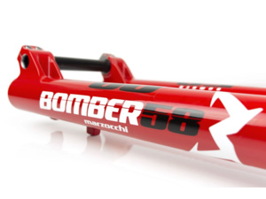 Vidlice MARZOCCHI Bomber 58 červená 27,5" 203mm 2022