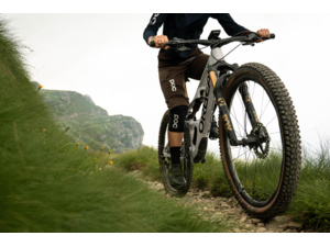 Sada kol FULCRUM Metal Carbon 29 2WF AFS Boost HH15/110 HH12/148 XDR + 2WF Valve