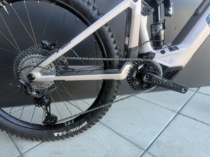 GHOST E-Riot CF Pro – L