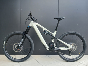 MOUSTACHE Samedi 29 Game 160.7 750 Moon Landing - L