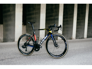 LOOK 795 Blade 2 RS Iconic Radial Campagnolo SR 13 WRL Bora WTO 60