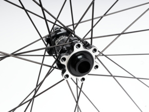 Zapletená kola SYNTACE W25i 29 Boost Sram XD