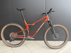 Pells Duke FS TR oranžový (nestand.) vel. XL - testovací vzorek