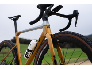 Sada kol FULCRUM Sharq Gravel Carbon C30 USB