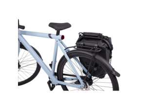 Brašna na nosič THULE Shield 22L Black