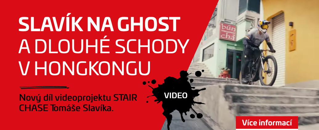 VIDEO: Slavík na Ghost zdolává nekonečně dlouhé schody v Hongkongu
