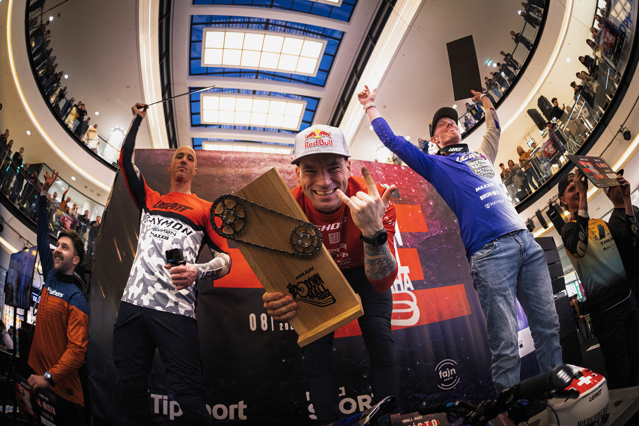 Tomáš Slavík Ghost Arkády Down Mall